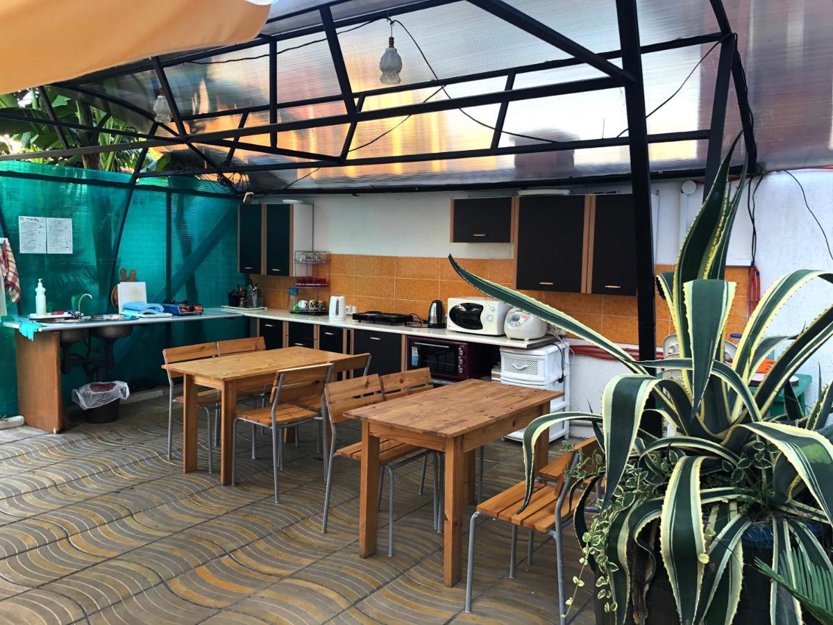 גגרה Emiliya Guest House מראה חיצוני תמונה