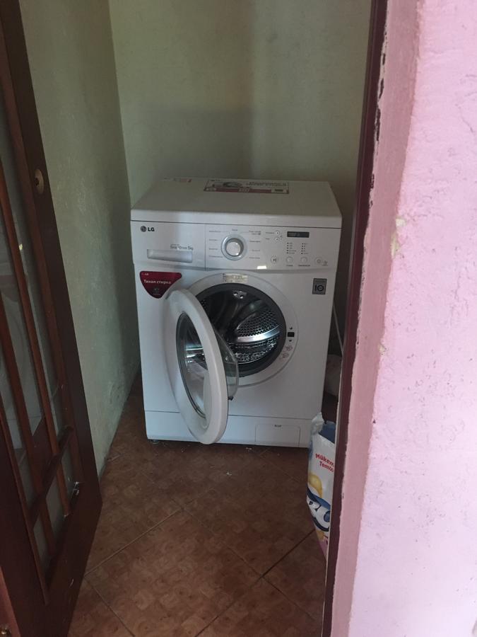 גגרה Emiliya Guest House מראה חיצוני תמונה
