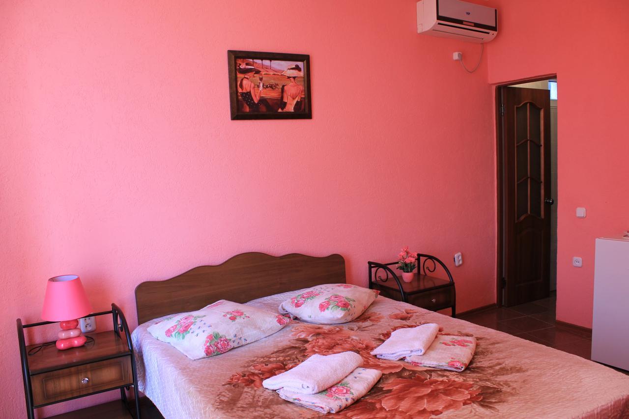 גגרה Emiliya Guest House מראה חיצוני תמונה