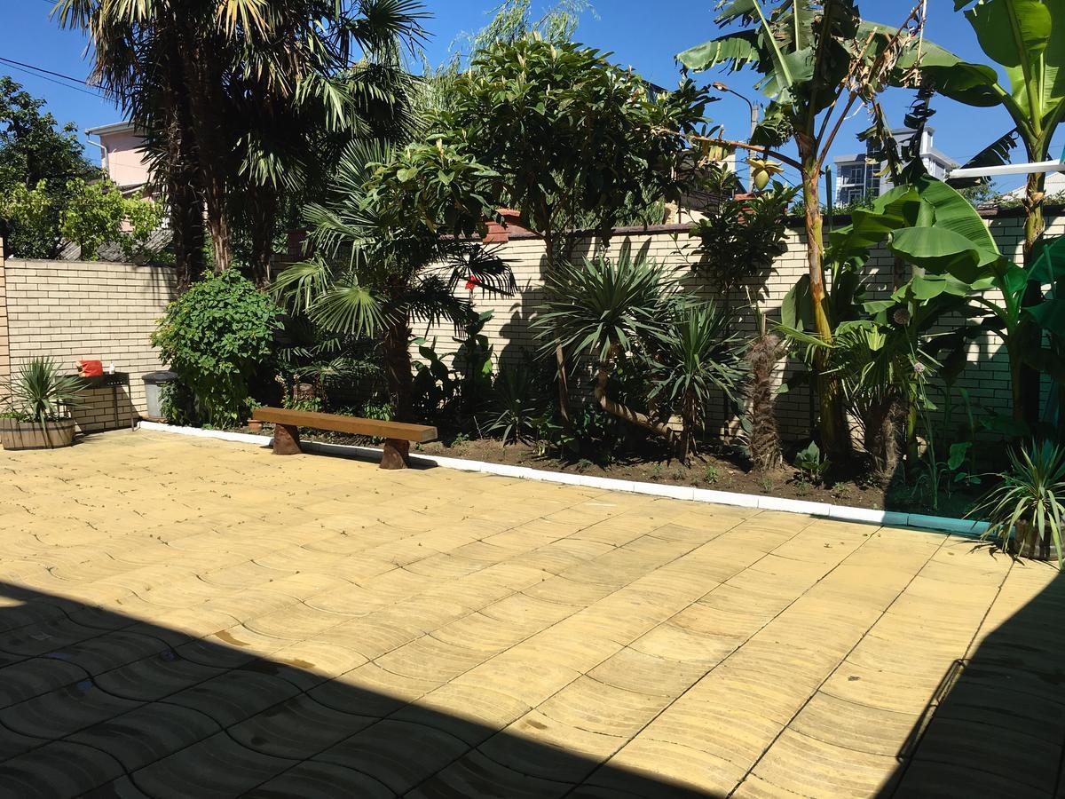 גגרה Emiliya Guest House מראה חיצוני תמונה